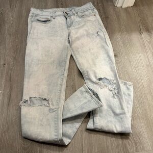 American eagle distressed skinny jeans